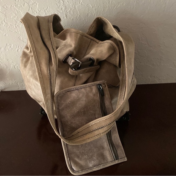 ALEXANDER WANG ROBYN medium beige Bag Nubuck Drawstring Bucket Detachable Pouch… - Picture 3 of 15